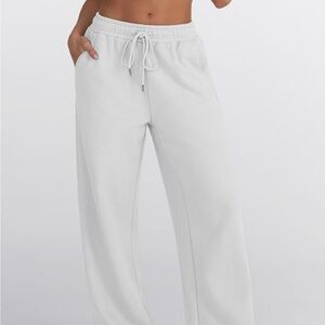 WIDE LEG SWEATPANTS WITH POCKETS